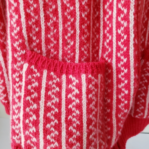 Vintage Lizwear Red Wool Sweater - Picture 7 of 16